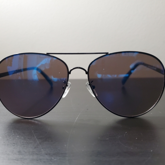 STEVE MADDEN SUNGLASSES - Picture 1 of 6